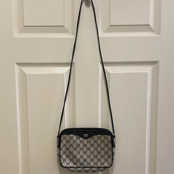 VTG GUCCI PVC Leather GG Supreme Crossbody Shoulder Bag Black Serial 89-02-068 - Picture 1 of 13